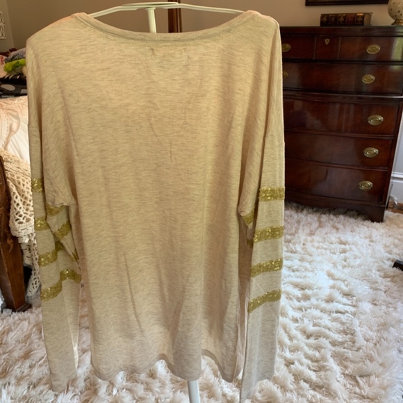 Copper key sequined pullover. Never worn - Picture 3 of 4
